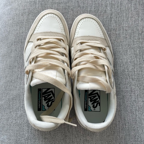 NEW never worn Vans size 7.5 - lowland cc - leather - marshmallow - Picture 8 of 9